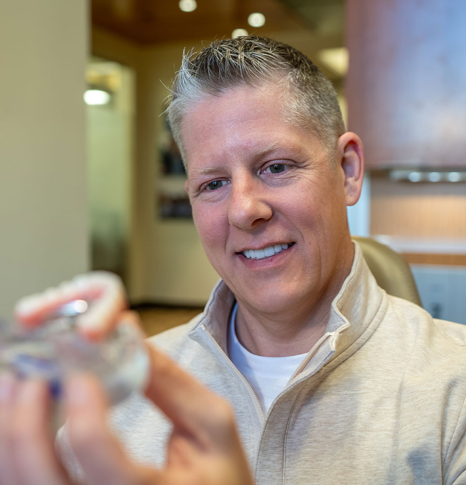 dental patient looking at arch